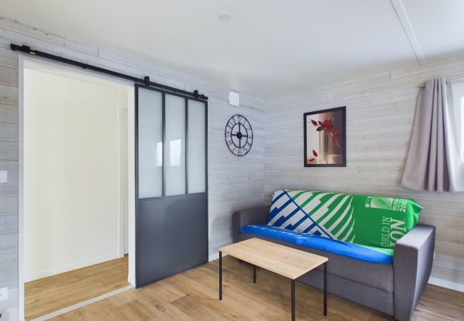 Chalet en Saint-Gilles-Croix-de-Vie - Les Voiles Blanches, chalet con piscina para 8  Chalet en Saint-Gilles-Croix-de-Vie - Les Voiles Blanches, chalet con piscina para 8