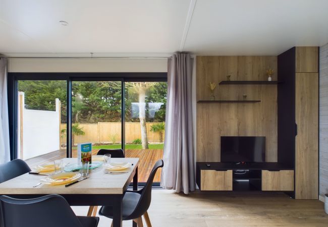 Chalet en Saint-Gilles-Croix-de-Vie - Les Voiles Blanches, chalet con piscina para 8  Chalet en Saint-Gilles-Croix-de-Vie - Les Voiles Blanches, chalet con piscina para 8