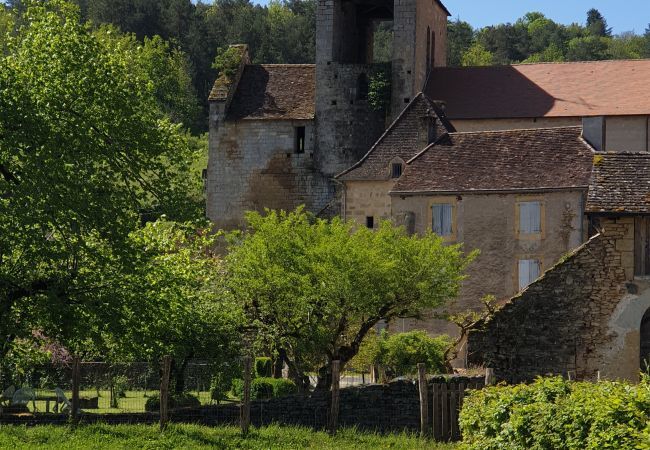 Casa en Auriac-du-Périgord - Escapada para 2 en Auriac con acogedor jardín Casa en Auriac-du-Périgord - Escapada para 2 en Auriac con acogedor jardín