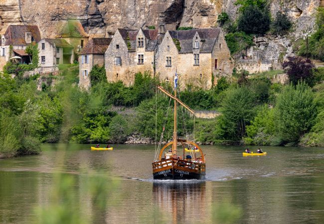 Casa en Auriac-du-Périgord - Escapada para 2 en Auriac con acogedor jardín Casa en Auriac-du-Périgord - Escapada para 2 en Auriac con acogedor jardín