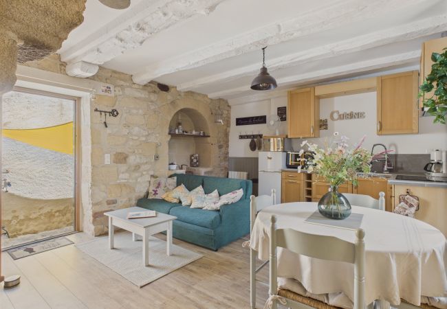 Casa en Auriac-du-Périgord - Escapada para 2 en Auriac con acogedor jardín Casa en Auriac-du-Périgord - Escapada para 2 en Auriac con acogedor jardín