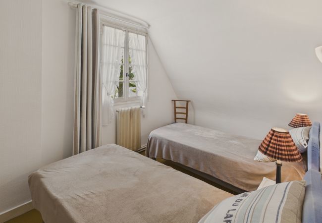 Casa en Le Guilvinec - La Frégate – Para 4 en una choza con Jardín Casa en Le Guilvinec - La Frégate – Para 4 en una choza con Jardín