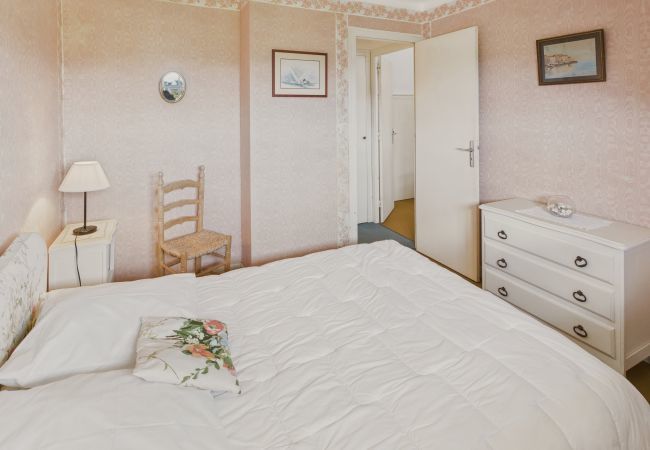 Casa en Le Guilvinec - La Frégate – Para 4 en una choza con Jardín Casa en Le Guilvinec - La Frégate – Para 4 en una choza con Jardín