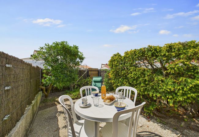 Estudio en Longeville-sur-Mer - 50 m de la playa - Piso para 5 - Terraza Estudio en Longeville-sur-Mer - 50 m de la playa - Piso para 5 - Terraza
