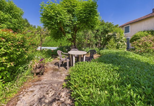 Casa en Montignac - Casa adosada, 4 adultos y 1 niño, piscina Casa en Montignac - Casa adosada, 4 adultos y 1 niño, piscina