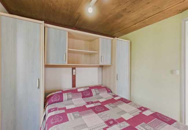 Chalet en Salignac-Eyvigues - Chalet La Brousse nº2 – 5 pers. – con piscina Chalet en Salignac-Eyvigues - Chalet La Brousse nº2 – 5 pers. – con piscina