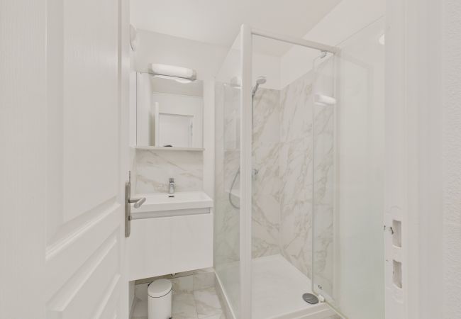 Apartamento en Arzon - Frente al puerto – 400 m de la playa – Apart para 2 Apartamento en Arzon - Frente al puerto – 400 m de la playa – Apart para 2