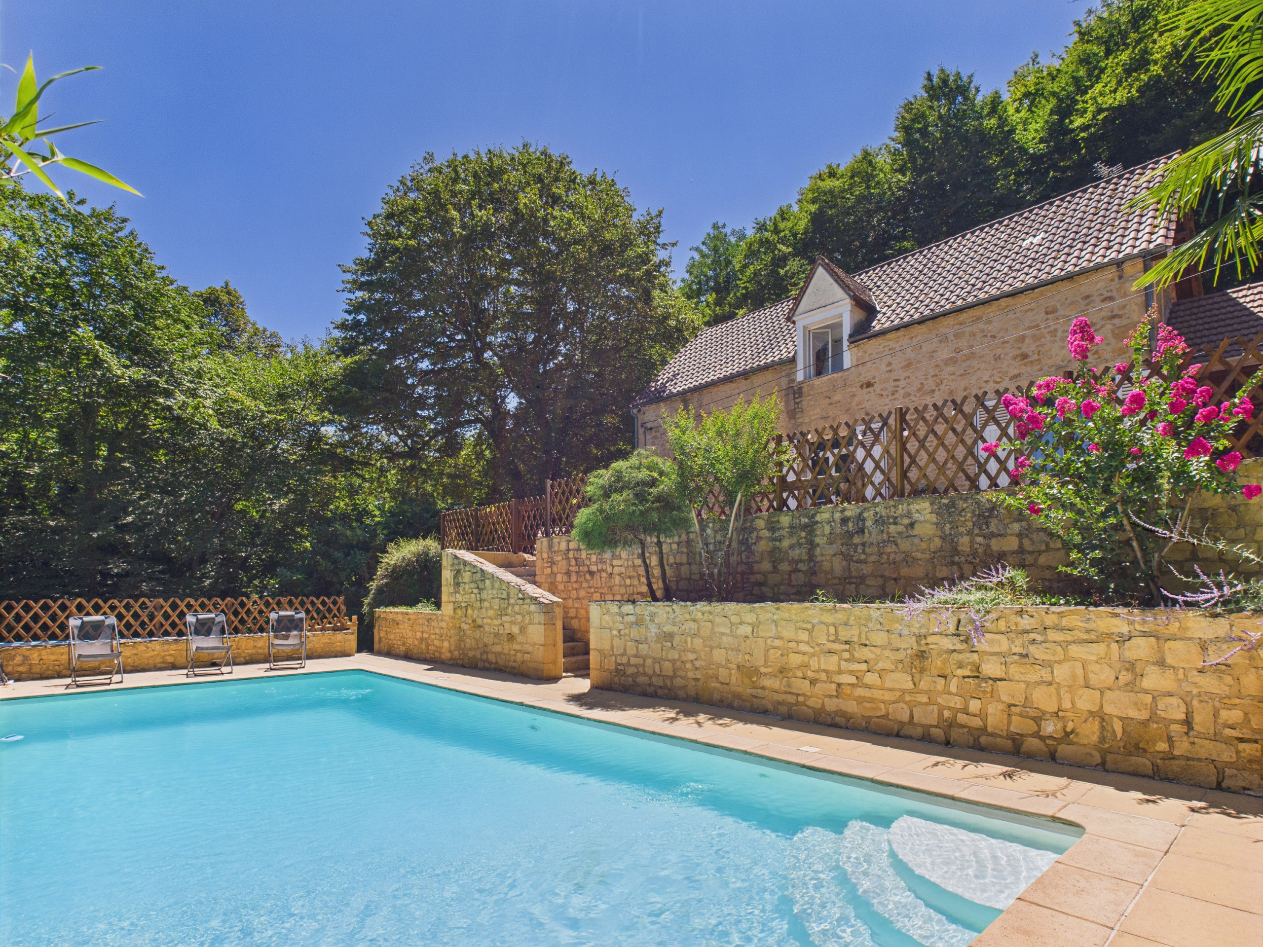 Casa en Carlux - Casa con piscina y gran jardín para 6