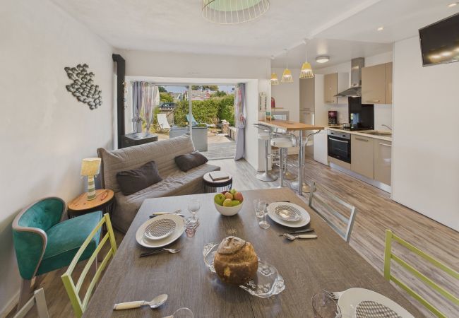 Apartamento en Ile Tudy - 200 m de la playa – dúplex para 2 adultos y 2 niños Apartamento en Ile Tudy - 200 m de la playa – dúplex para 2 adultos y 2 niños