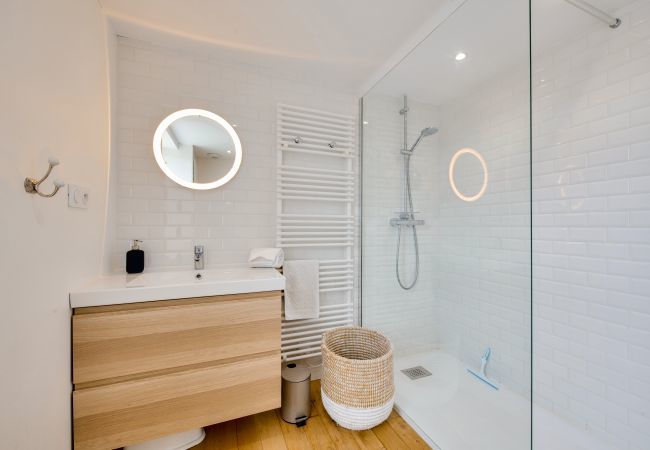 Casa en Kerlouan - A 800 m de la playa, casa para 6 con jardín Casa en Kerlouan - A 800 m de la playa, casa para 6 con jardín