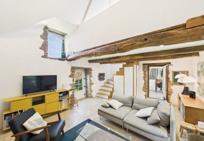 Casa en Baden - Casa con techo de paja para 6 personas con jardín Casa en Baden - Casa con techo de paja para 6 personas con jardín