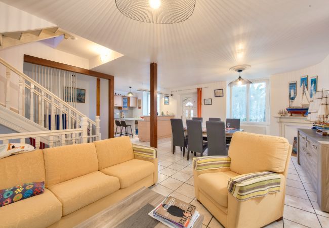 Casa en Plouguerneau - 800m  playa – Gran casa para 6 con mesa de billar