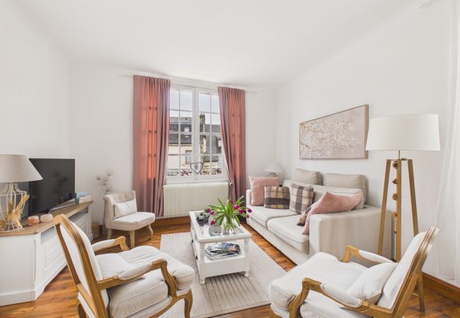 Casa en Montignac - Casa para 4 con terraza - Centro de Montignac