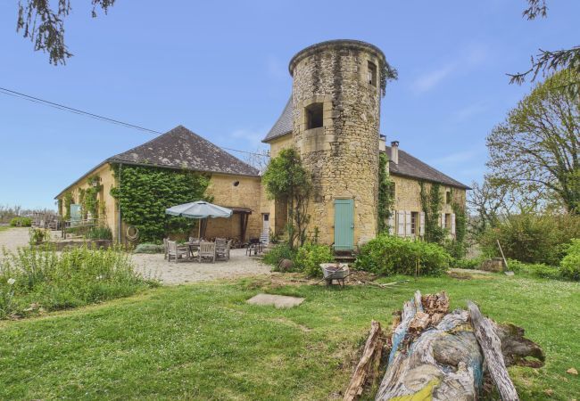 Casa rural en Fanlac - Casa rural con encanto y piscina compartida