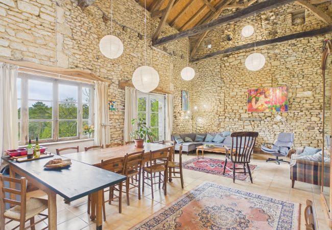 Casa rural en Fanlac - Casa típica para 11 con piscina y jardín