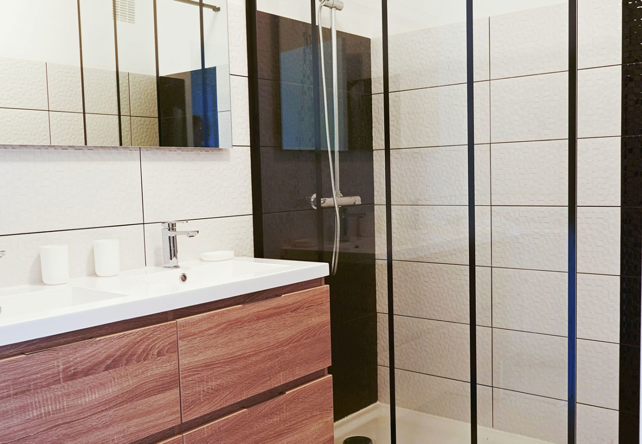 Apartamento en Saint-Gilles-Croix-de-Vie - Piso para 6 en la playa grande, St Gilles
