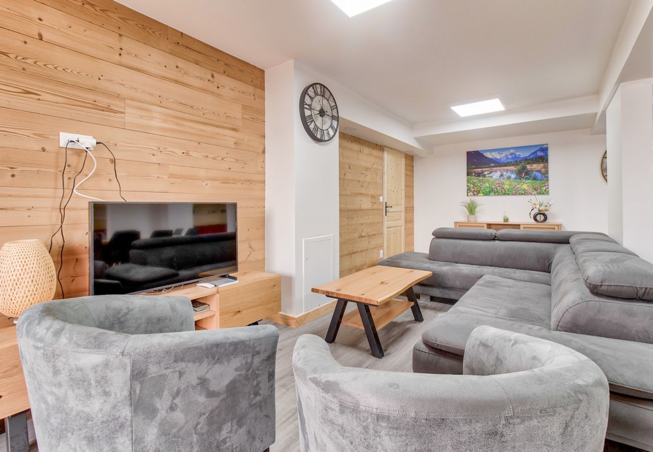 Apartamento en Genos - A 80m de las pistas - Piso para 15 personas