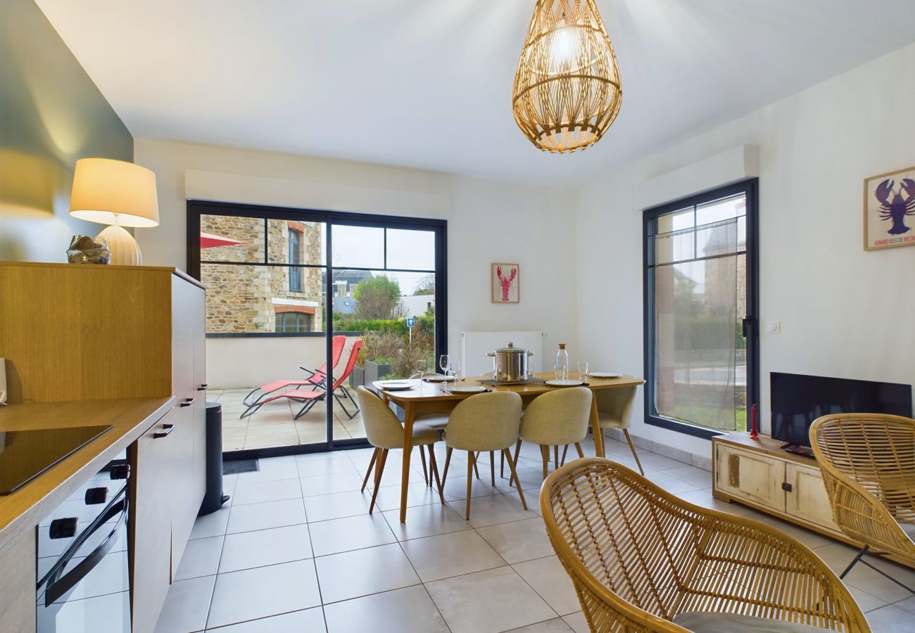 Apartamento en Pléneuf-Val-André - A 50 m de la playa – terraza – 3 adultos / 3 niños