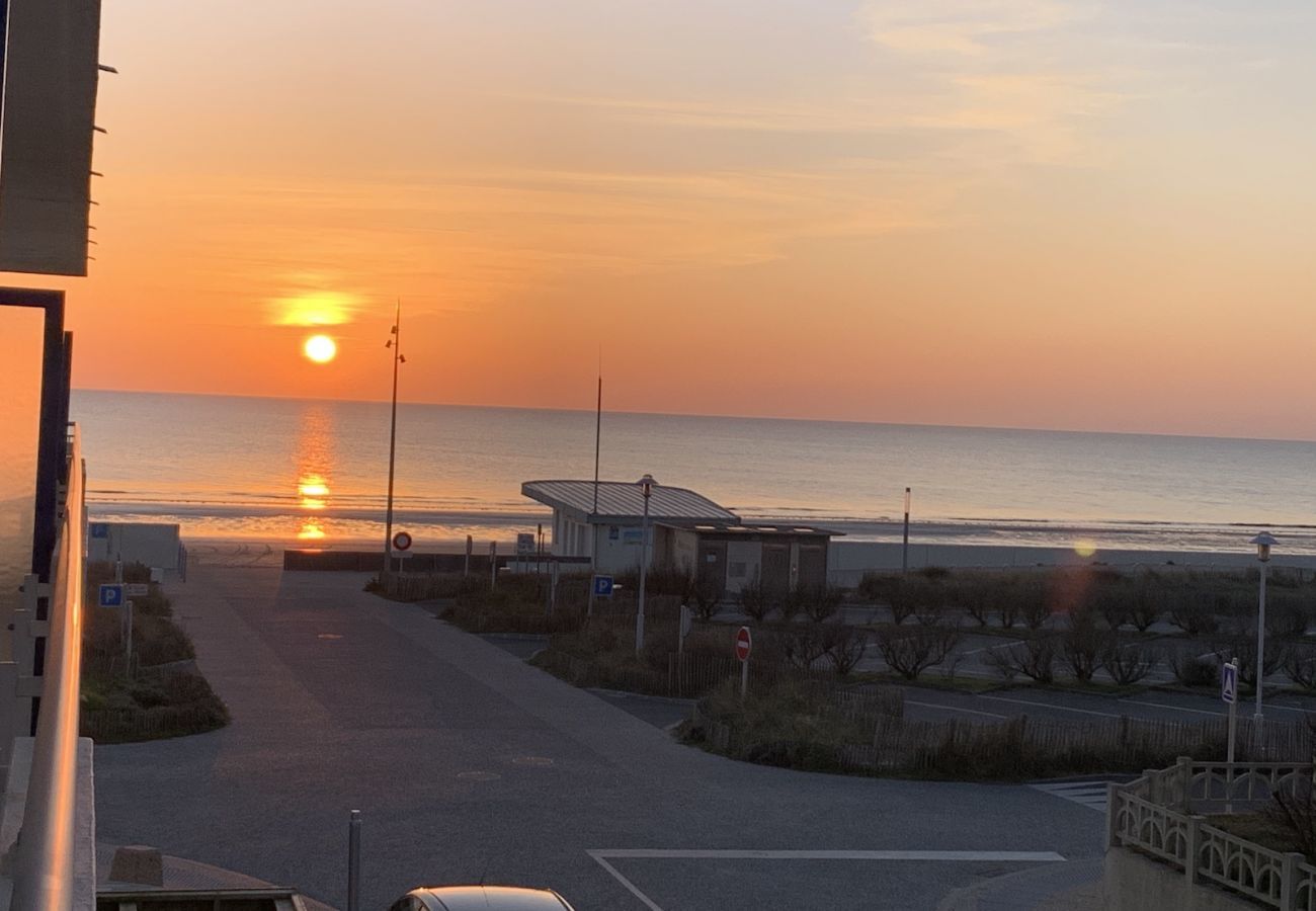 Apartamento en Notre-Dame-de-Monts - A 50m de la playa, piso para 4
