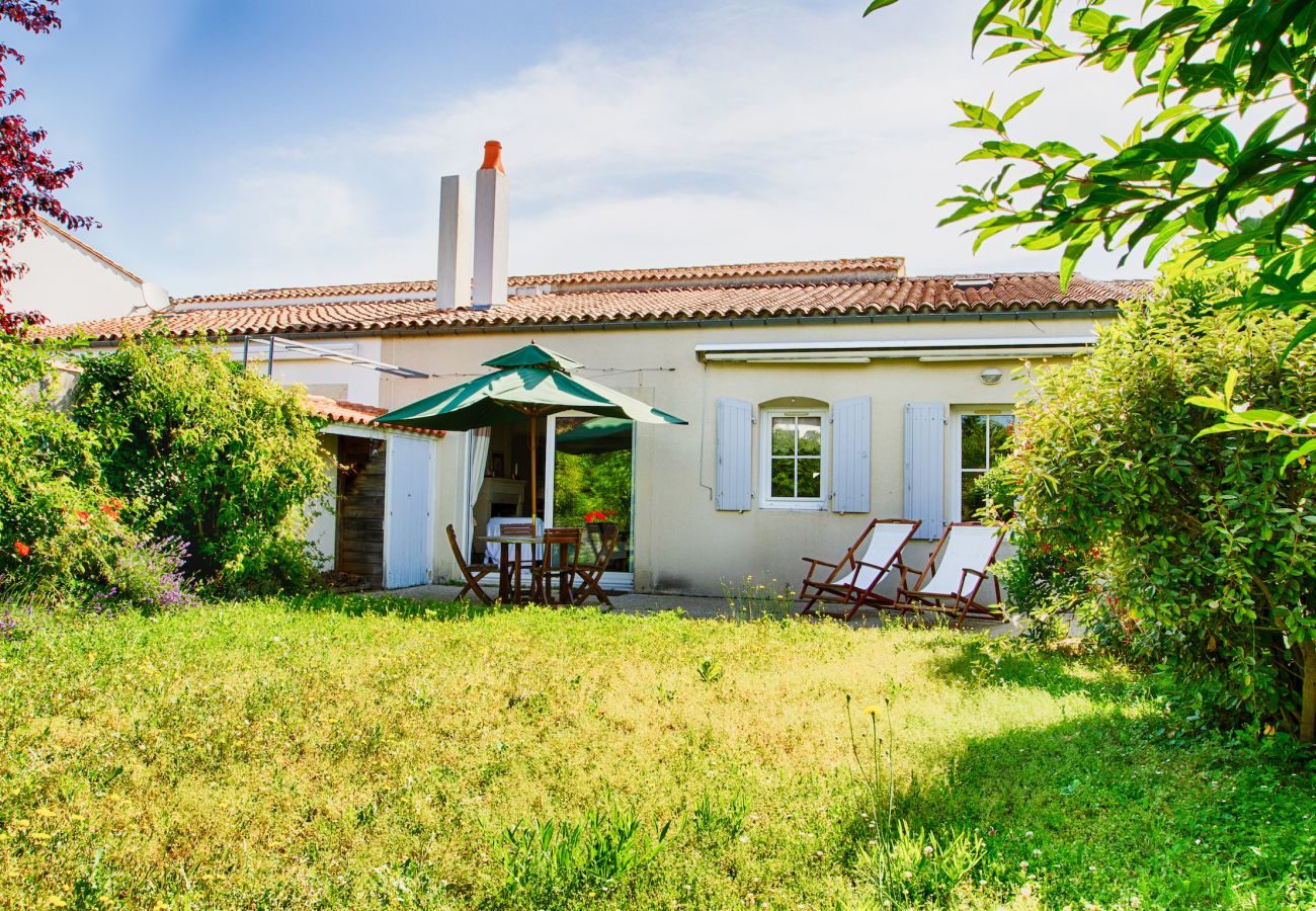 Casa en Saint-Martin-de-Ré - Casa para 6 en el corazón de San Martín