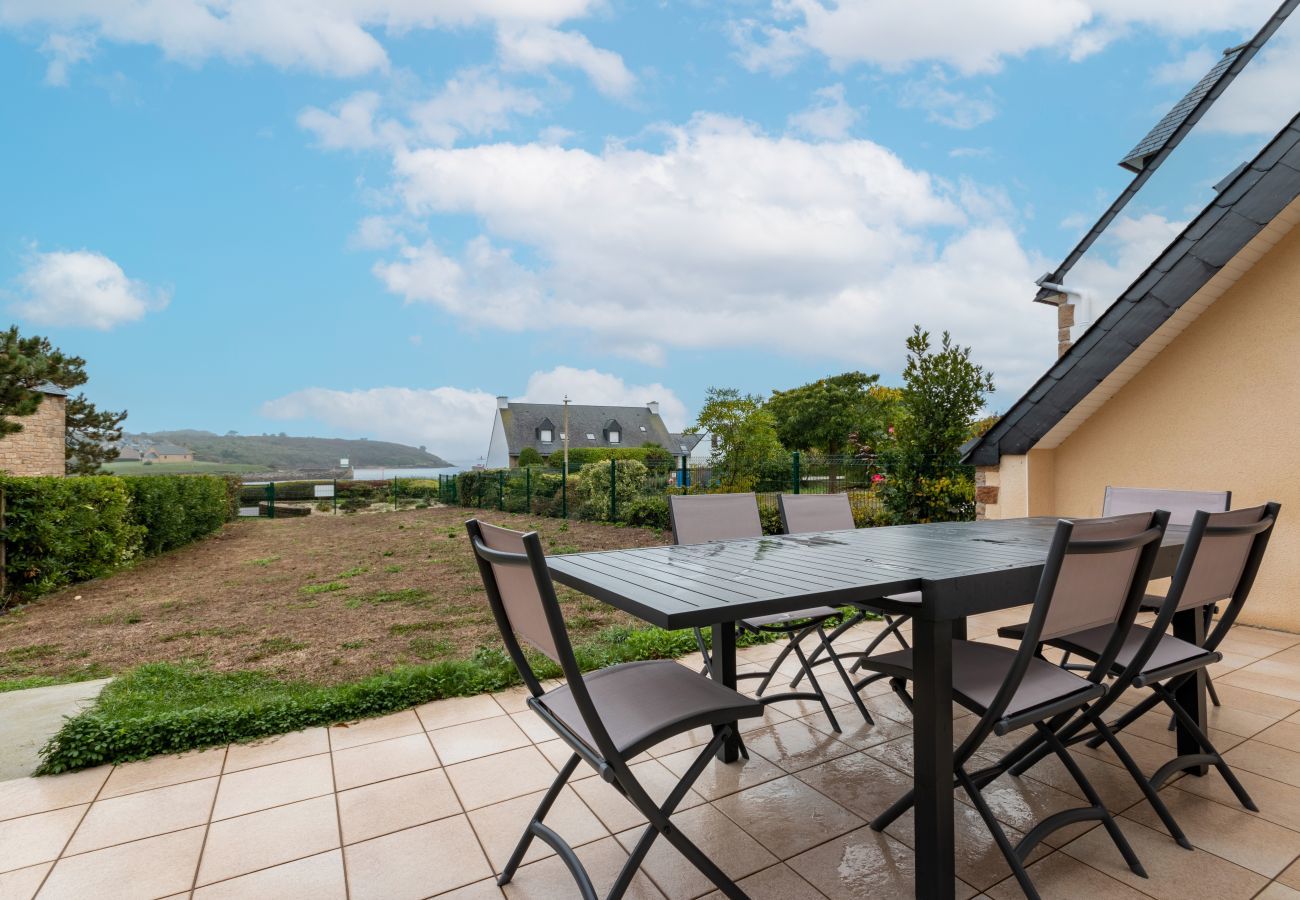 Casa en Arzon - Casa colorida con jacuzzi - 300m de la playa