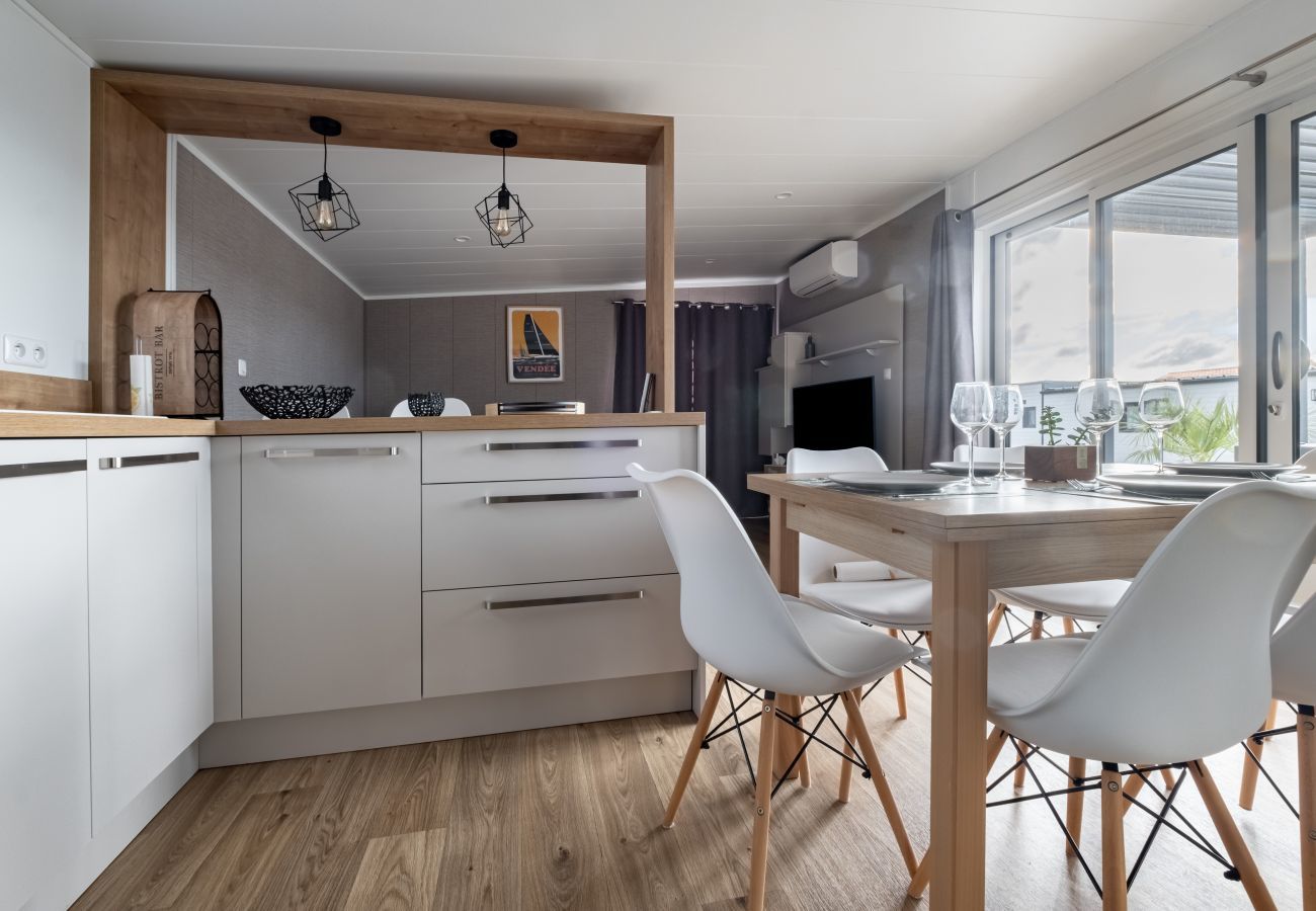 Chalet en Bretignolles-sur-Mer - Chalet con aire – piscina – 4 adultos – 2 niños
