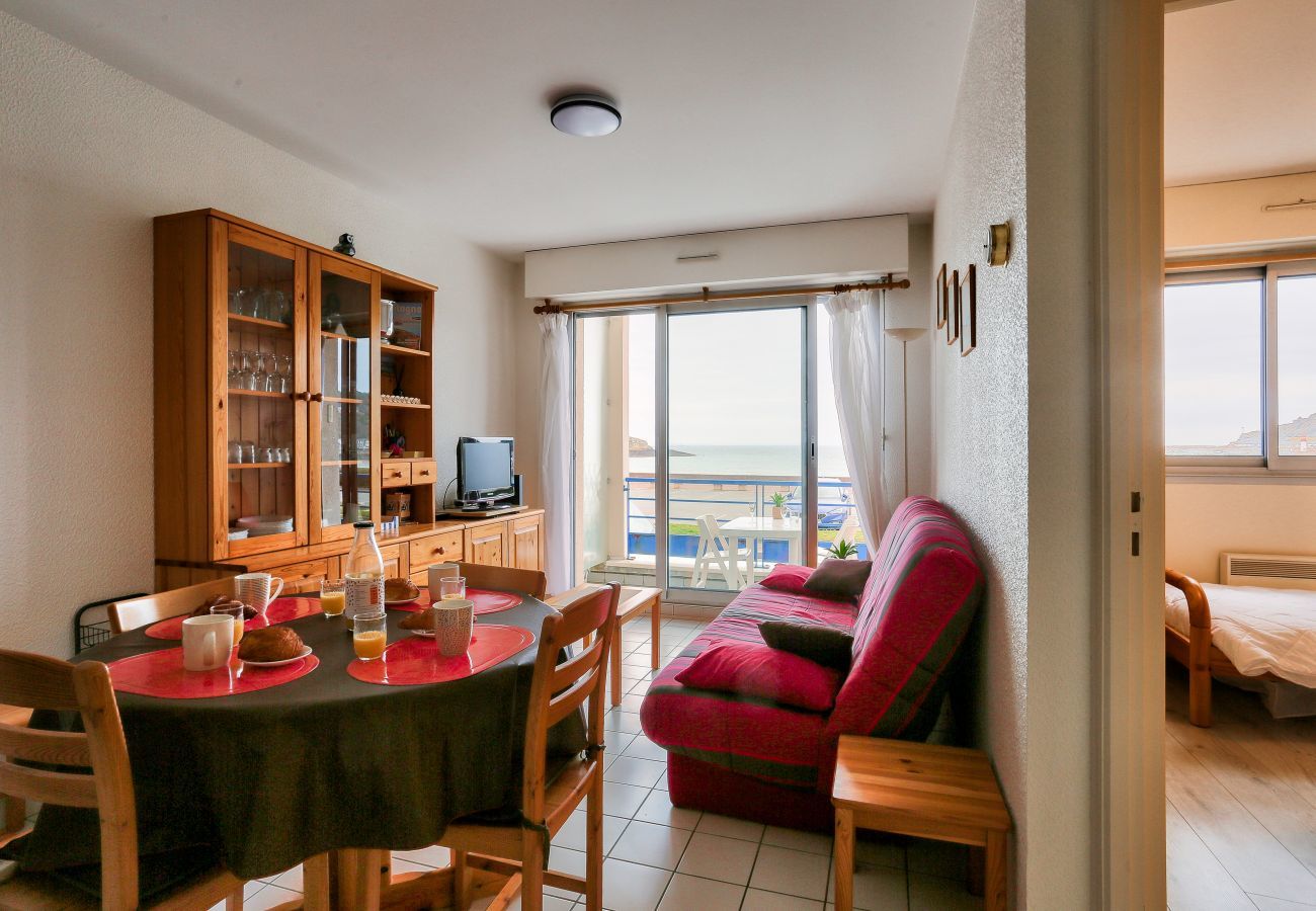 Apartamento en Erquy - a 85 m de la playa – para 2 adultos y 2 niños