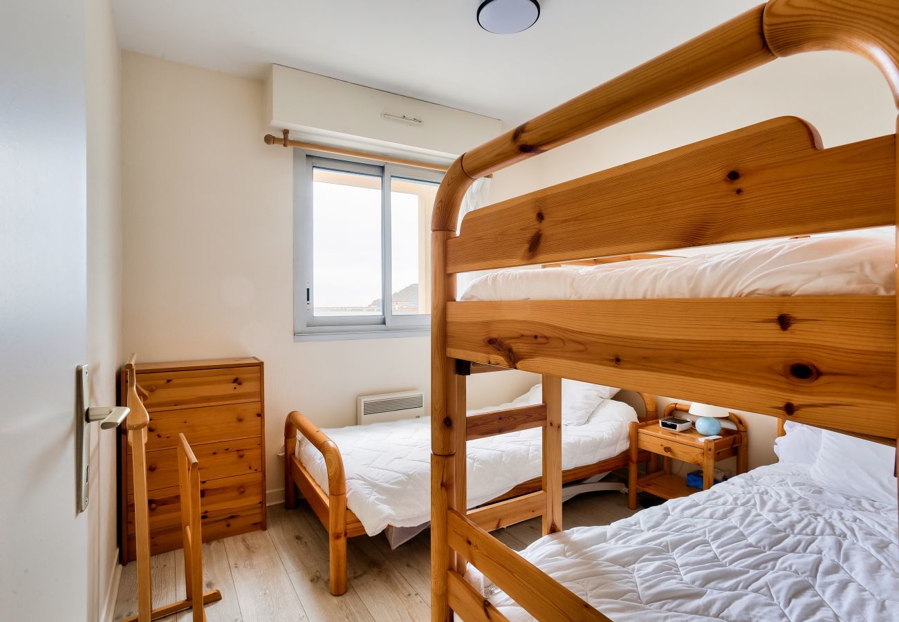 Apartamento en Erquy - a 85 m de la playa – para 2 adultos y 2 niños