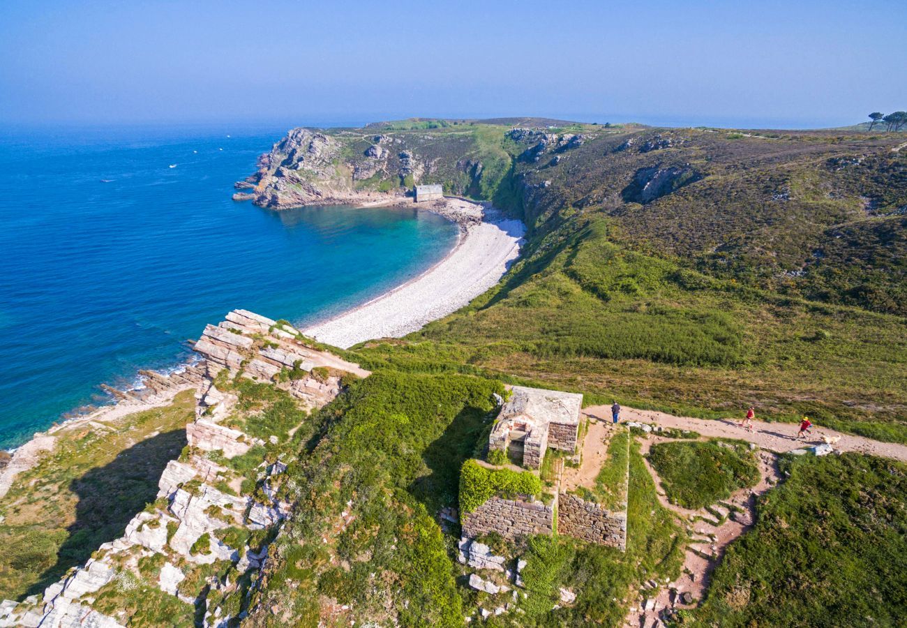 Apartamento en Erquy - a 85 m de la playa – para 2 adultos y 2 niños