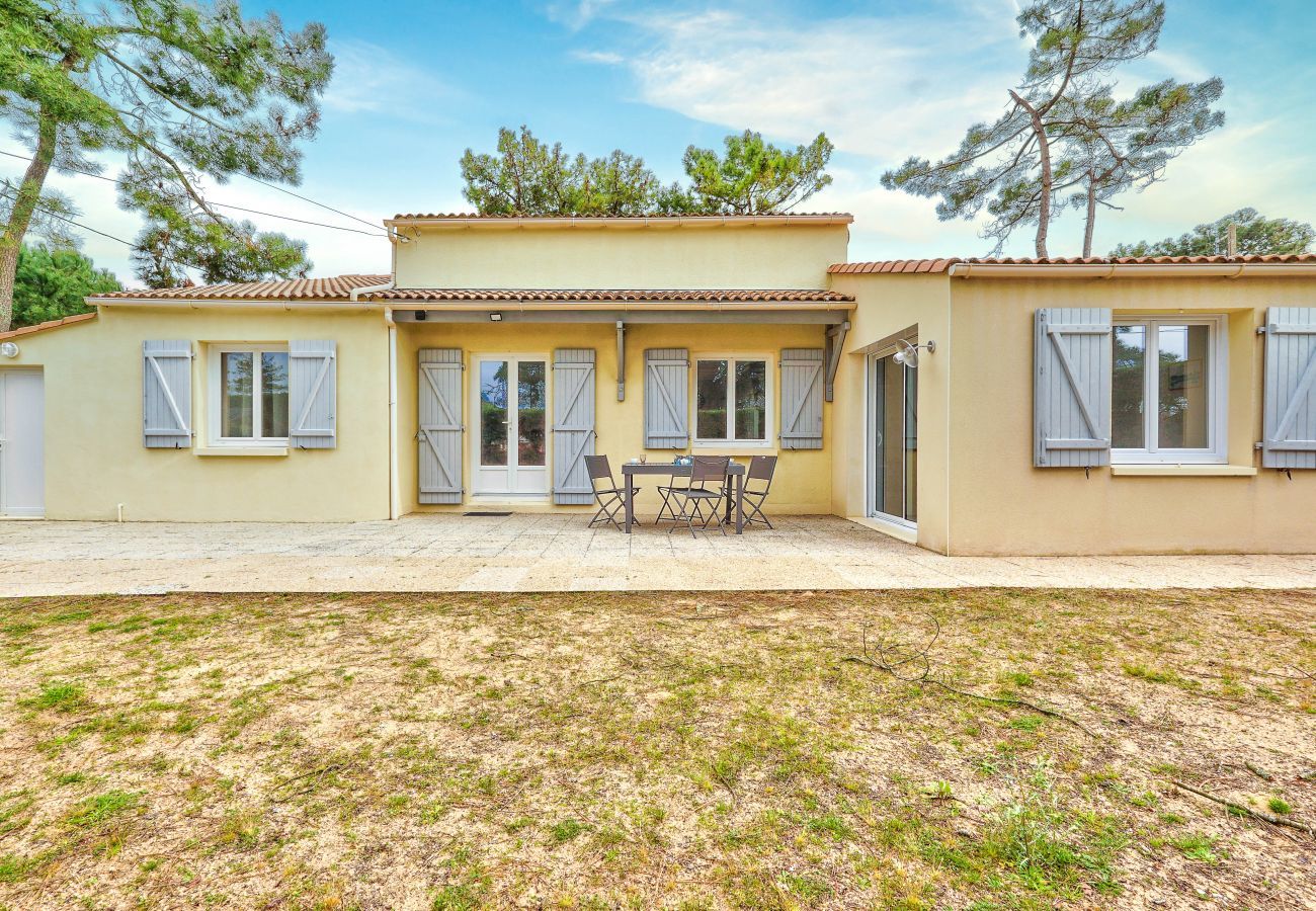 Casa en Saint-Hilaire-de-Riez - 600m de la playa- Gran casa con jardín para 8