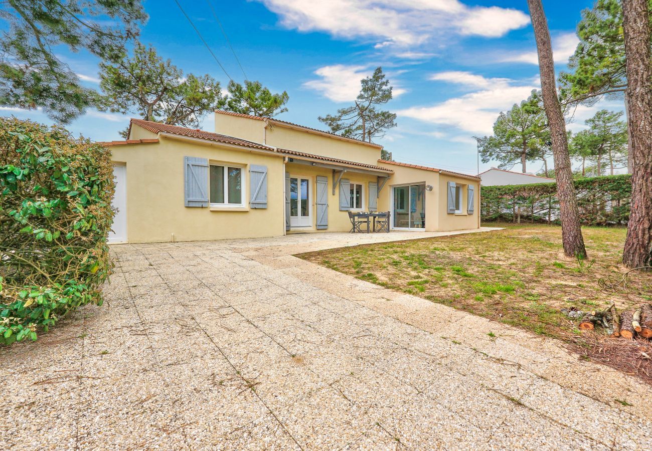 Casa en Saint-Hilaire-de-Riez - 600m de la playa- Gran casa con jardín para 8