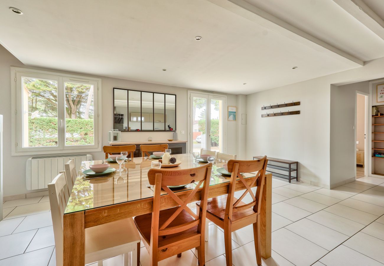 Casa en Saint-Hilaire-de-Riez - 600m de la playa- Gran casa con jardín para 8