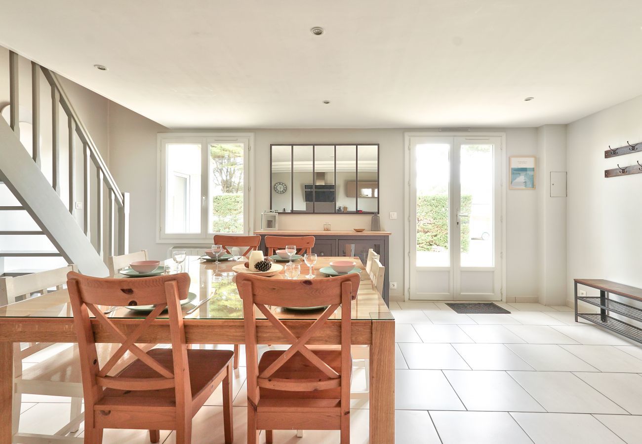 Casa en Saint-Hilaire-de-Riez - 600m de la playa- Gran casa con jardín para 8