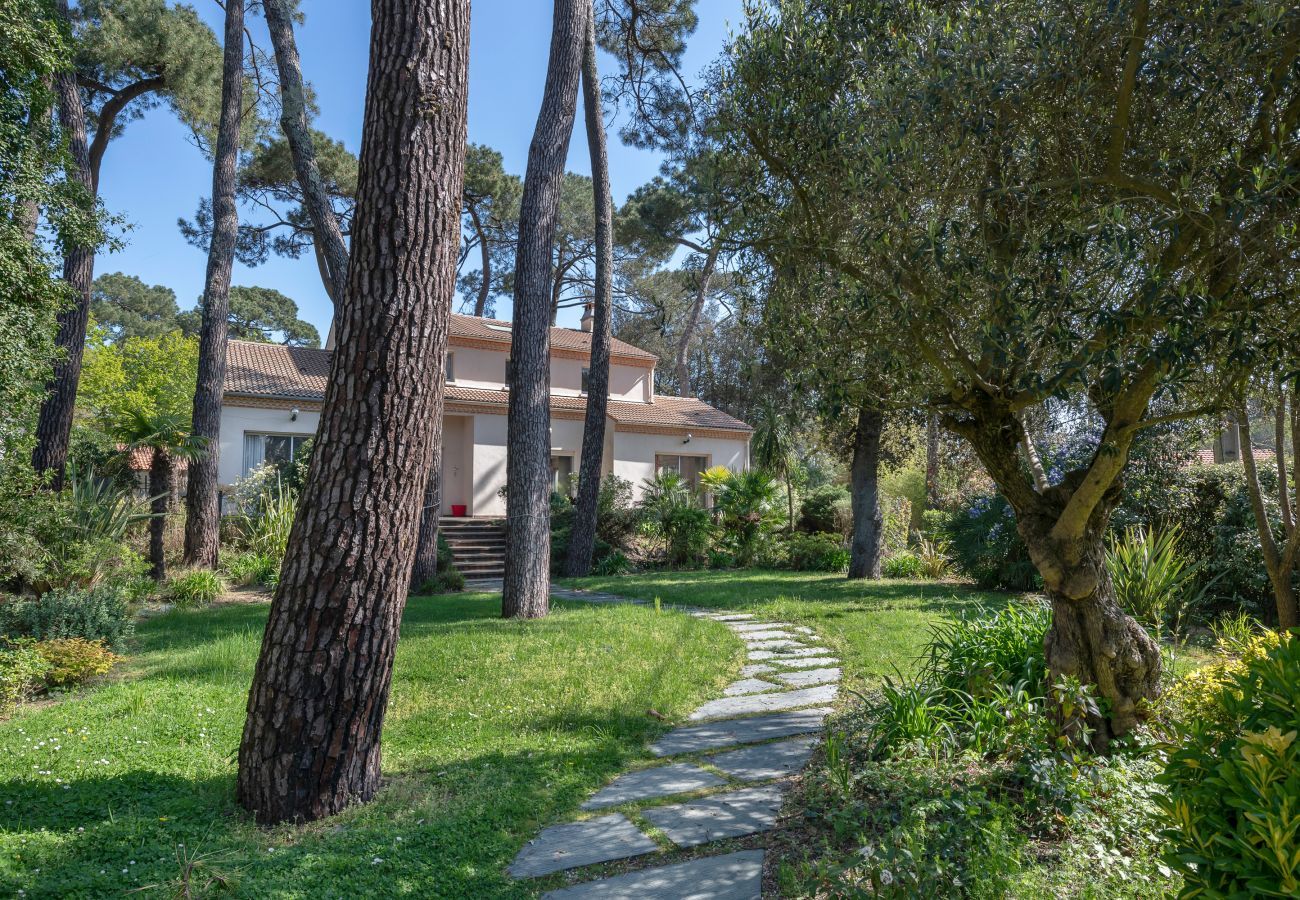 Casa en Saint-Brevin-les-Pins - Villa con jacuzzi - 15 personas. 350m de la playa
