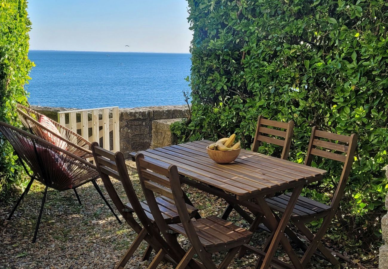 Apartamento en Arzon - Apartamento con vistas al mar, a pie de playas