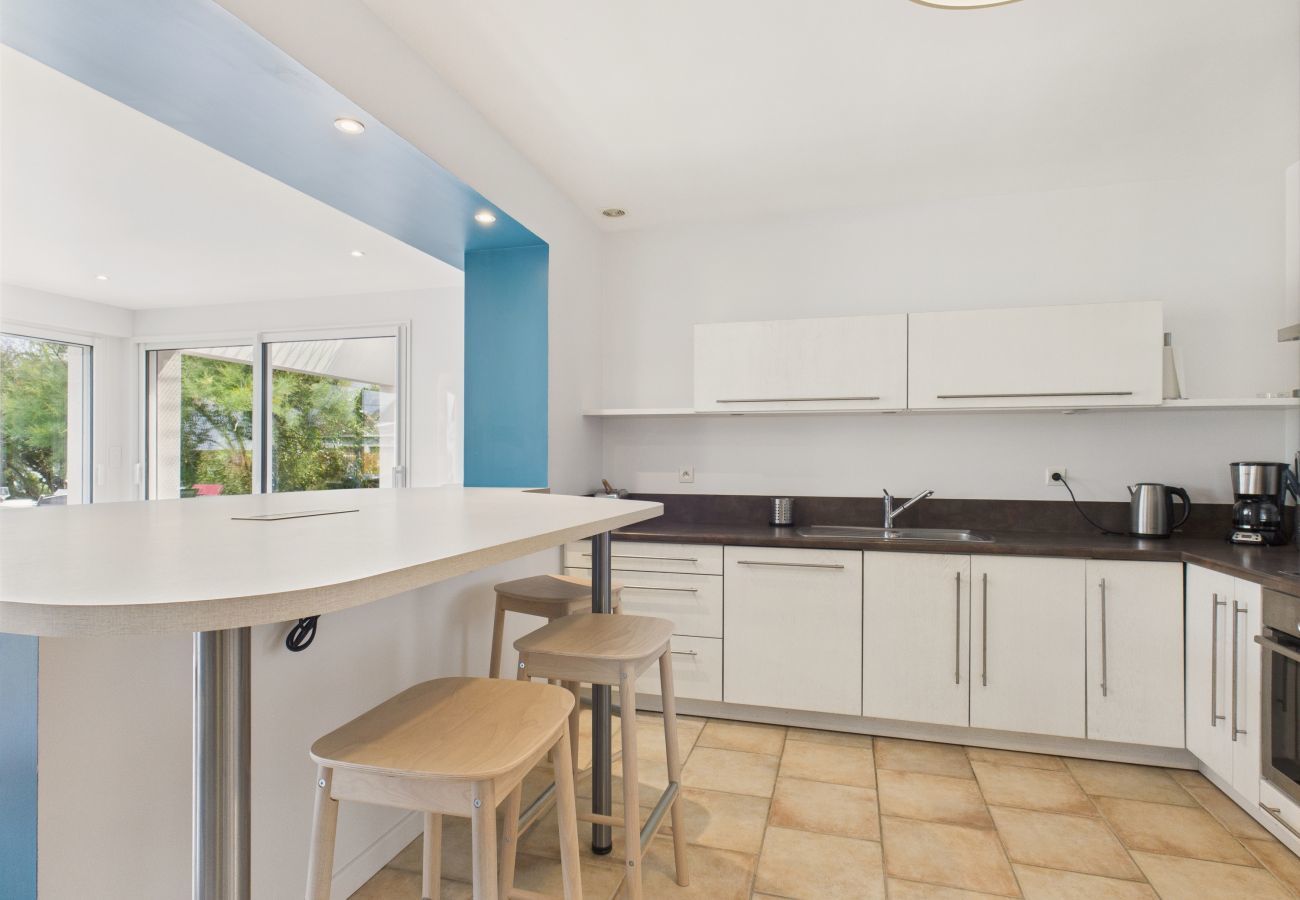 Casa en Le Tour-du-Parc - Vista al mar excepcional – 10 adultos, 4 niños
