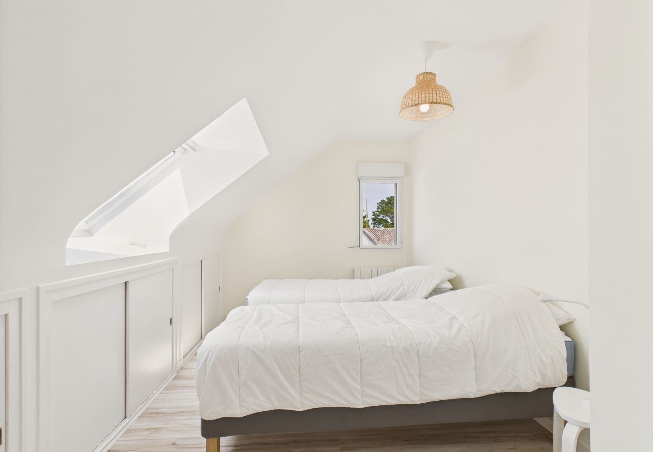 Casa en Le Tour-du-Parc - Vista al mar excepcional – 10 adultos, 4 niños