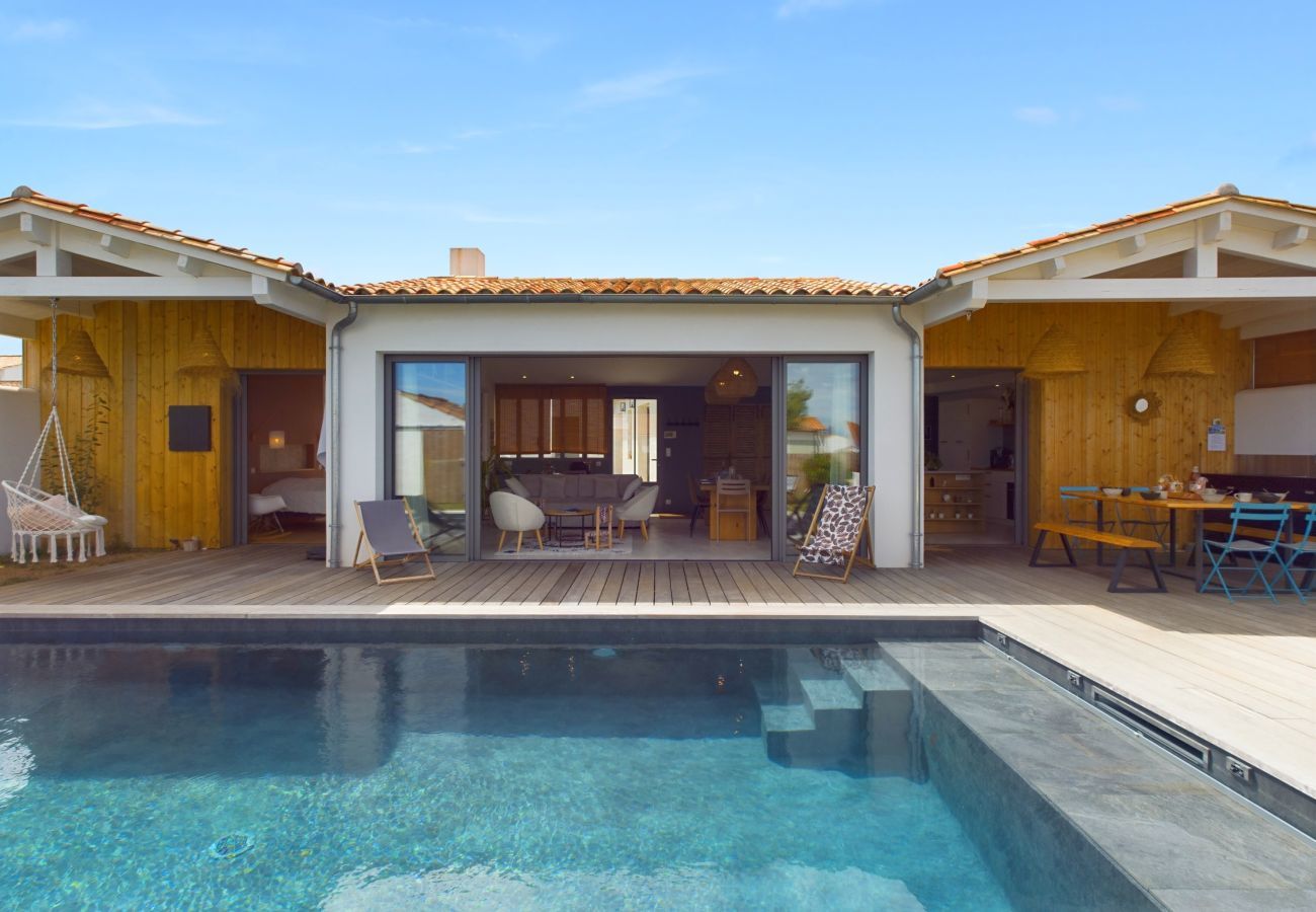 Casa en Rivedoux-Plage - Villa con piscina climatizada y jardín