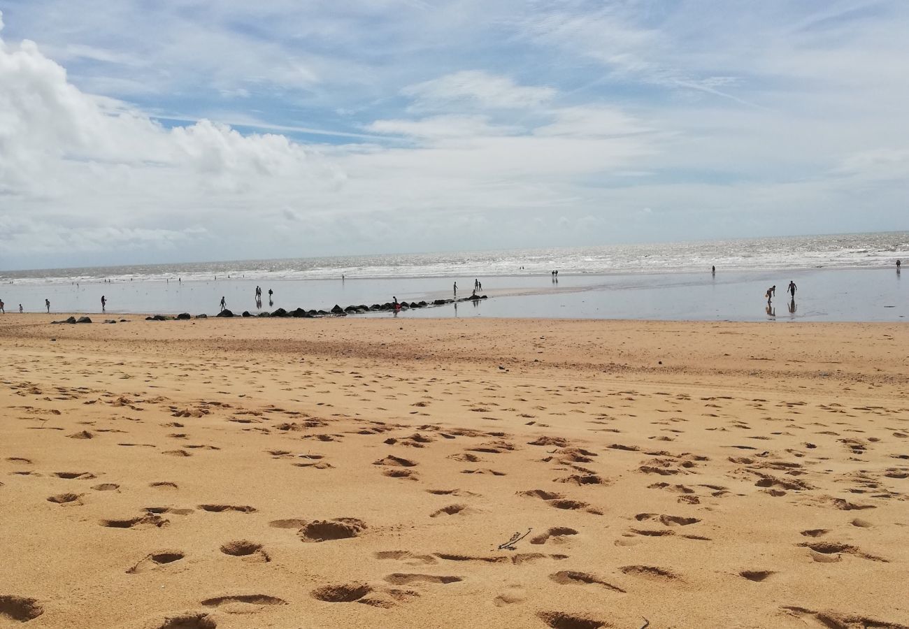 Apartamento en Saint-Hilaire-de-Riez - A 100 m de la playa de Mouettes, piso para 4