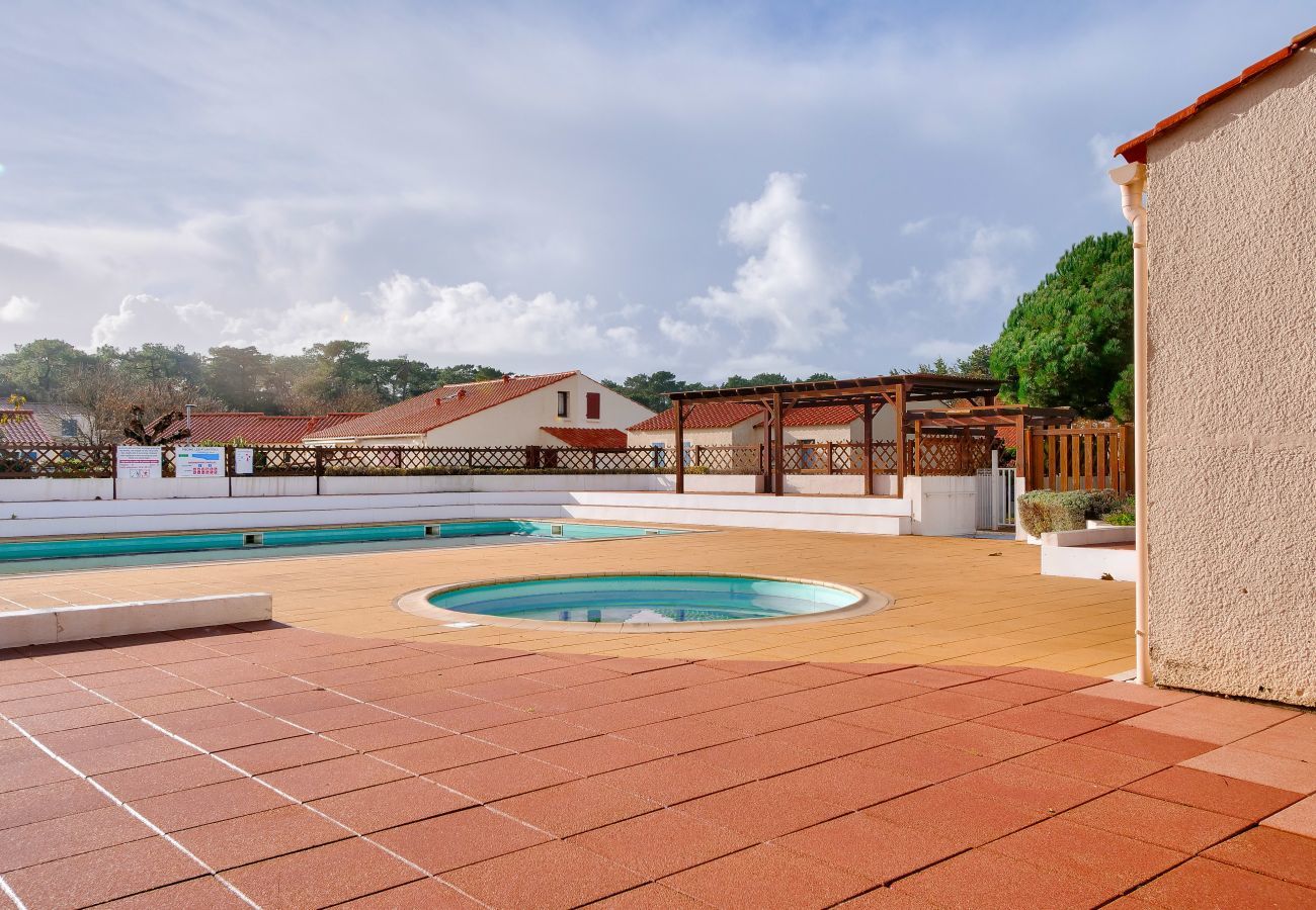 Casa en Saint-Vincent-sur-Jard - 280m from the beach - Pool - Sleeps 4