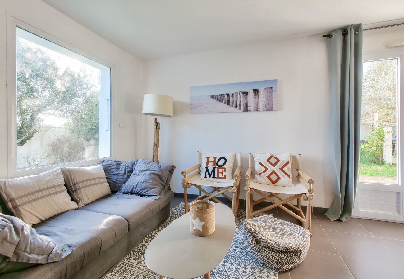 Casa en Saint-Martin-de-Ré - Casa con piscina para 4 adultos y 2 niños