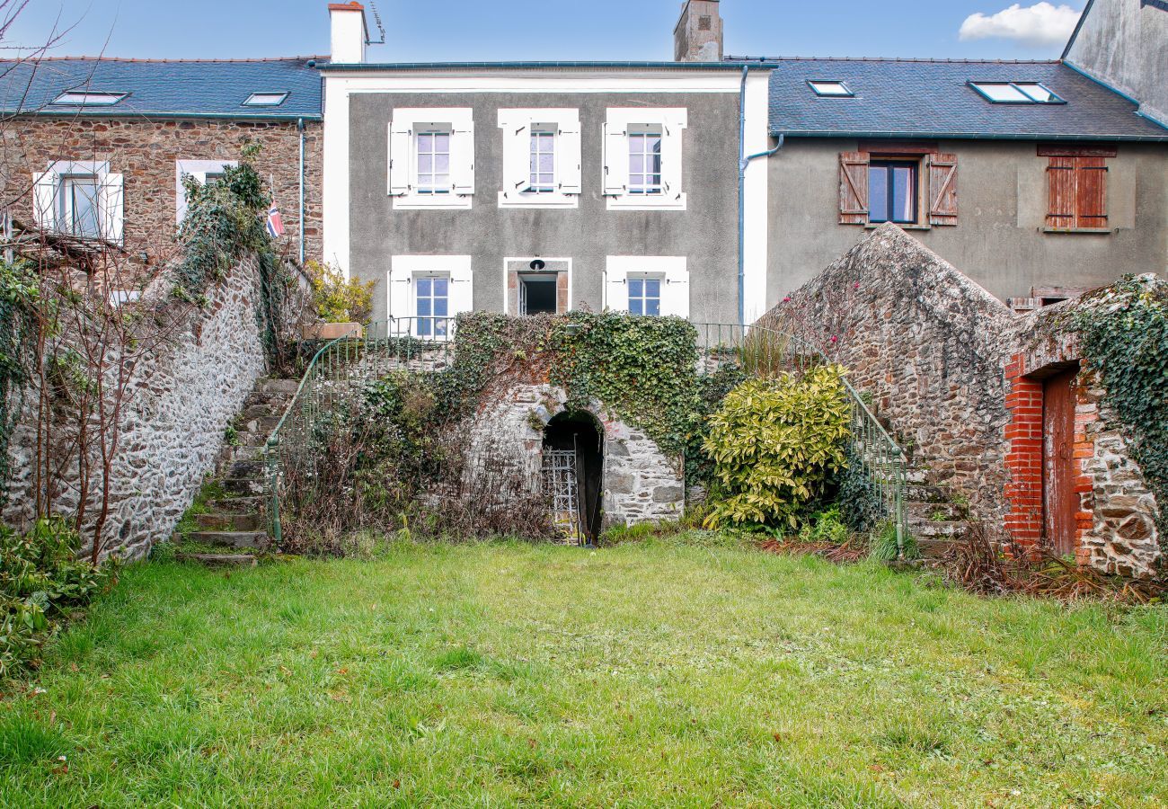 Casa en La Ville-ès-Nonais - Vista excepcional - Acceso privado frente al mar