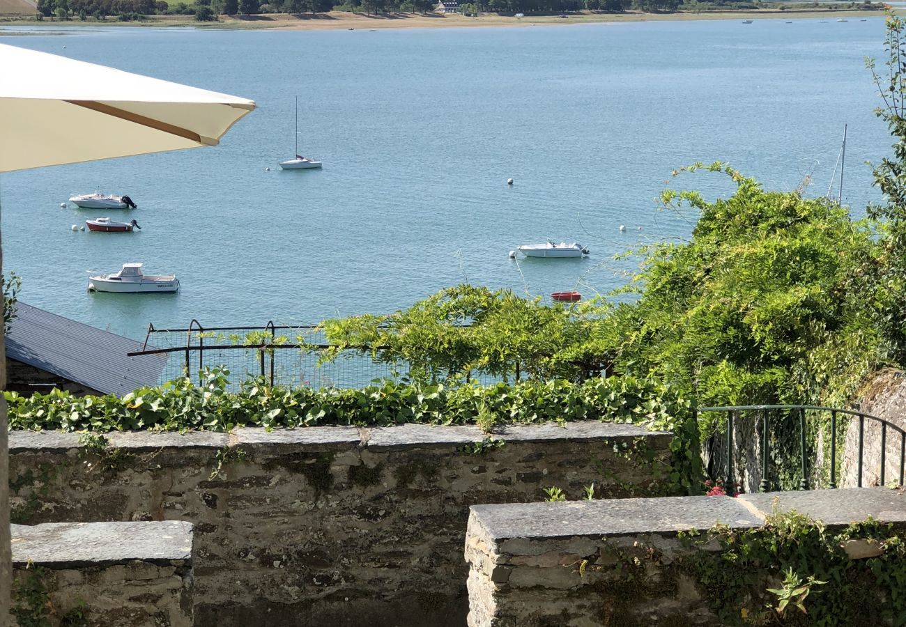 Casa en La Ville-ès-Nonais - Vista excepcional - Acceso privado frente al mar