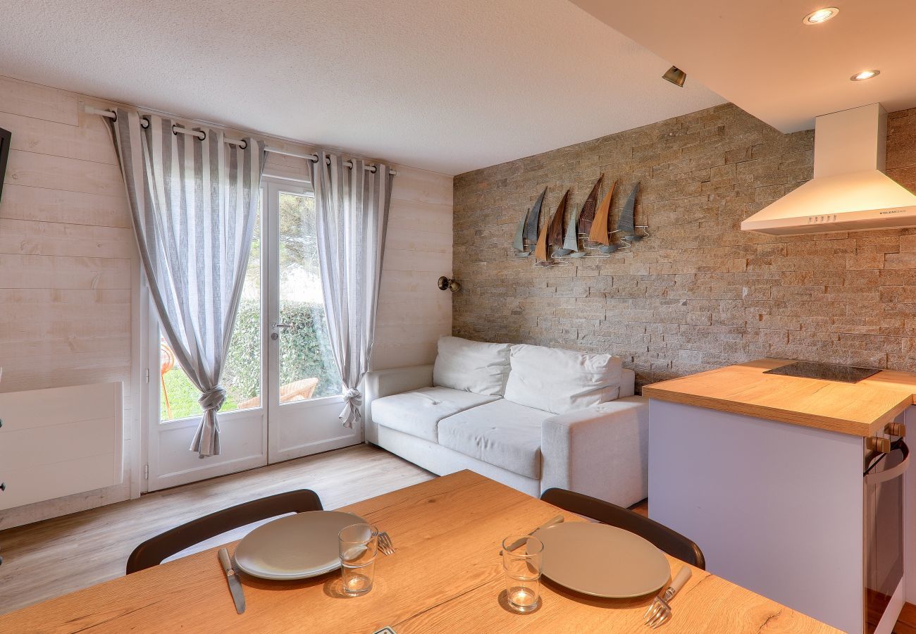 Apartamento en Arzon - 250 m vom Hafen - Pool- 2 Erwachsene und 3 Kinder