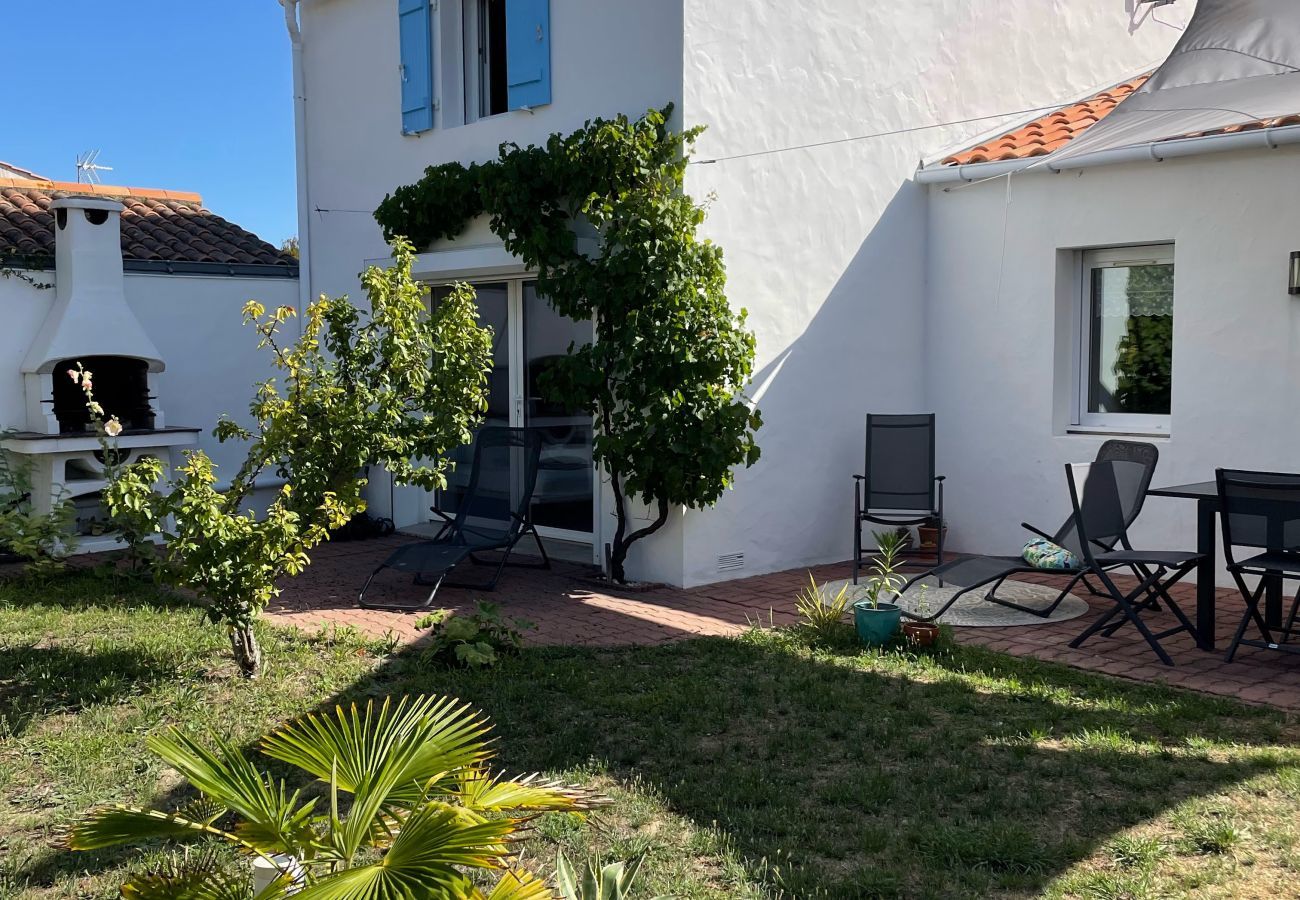 Casa en L'Epine - Vista al jardín - 3 habitaciones - 900m de la playa