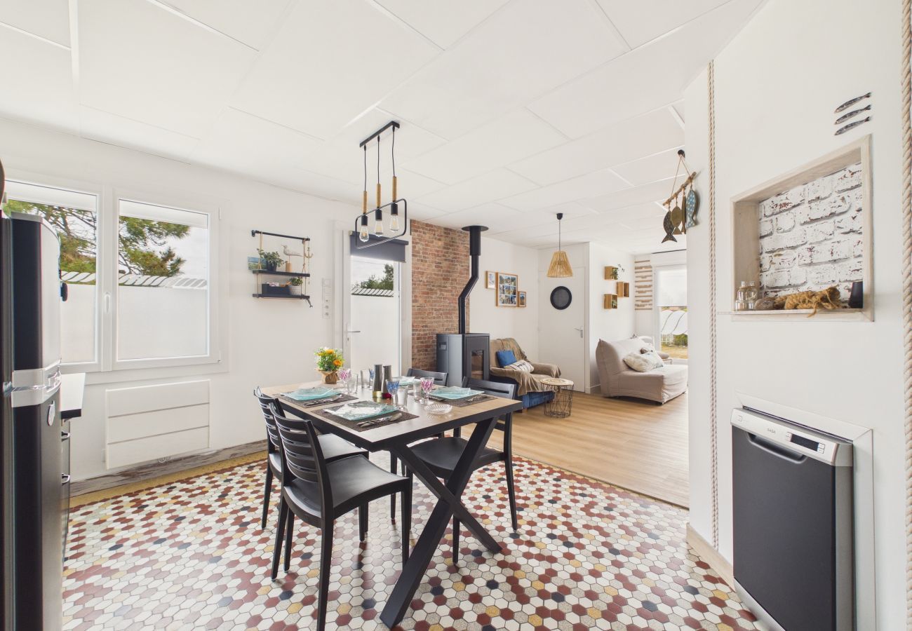 Apartamento en Préfailles -  Apartamento para 4 con gran jardín