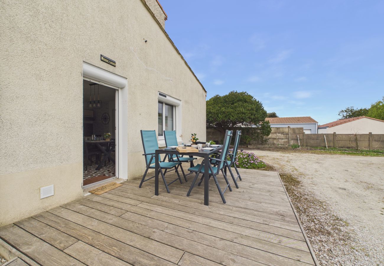 Apartamento en Préfailles -  Apartamento para 4 con gran jardín