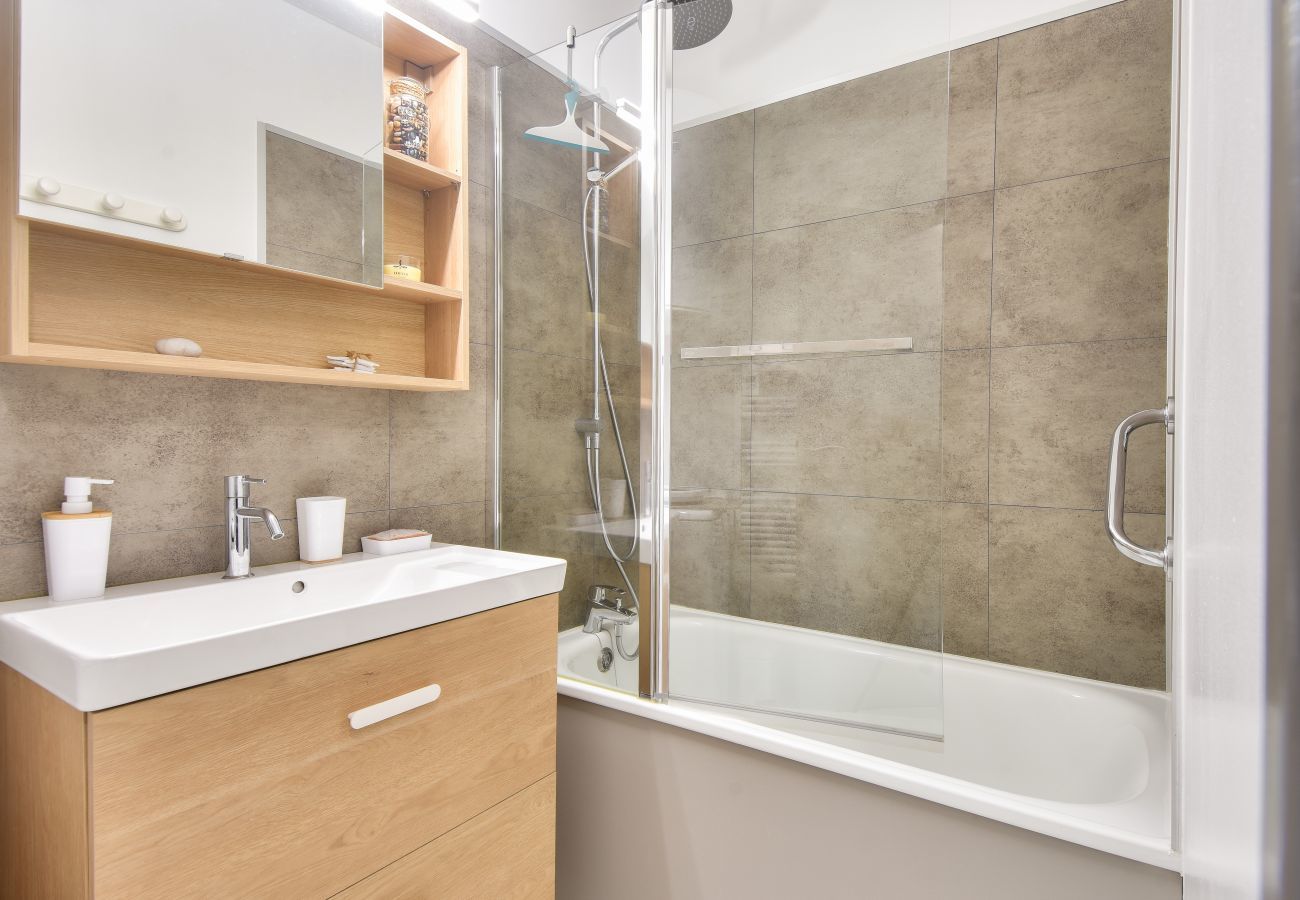 Apartamento en Saint-Hilaire-de-Riez - Piso para 4, vista al mar y justo en el agua