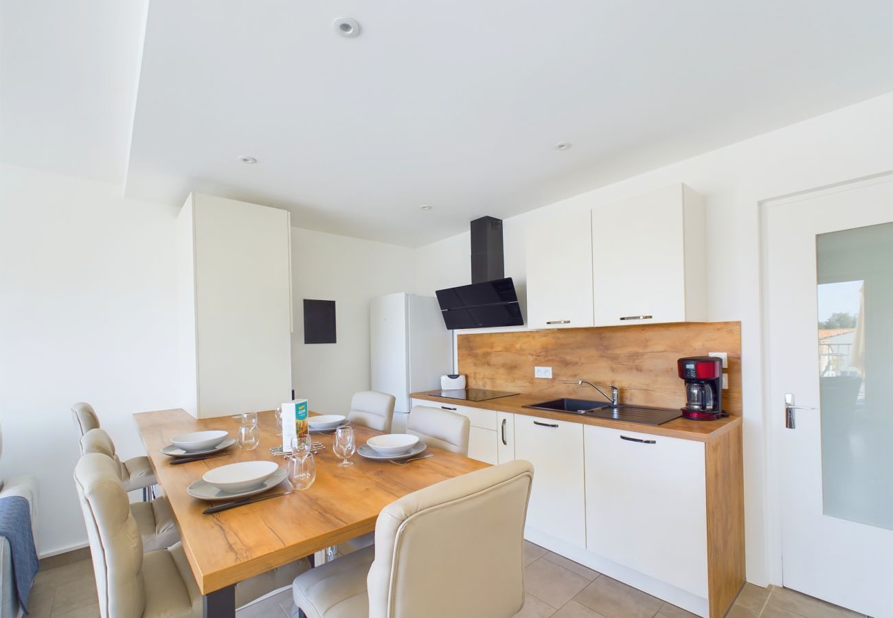 Apartamento en Saint-Hilaire-de-Riez - Piso para 4- Centro de ciudad- 350m de la estación
