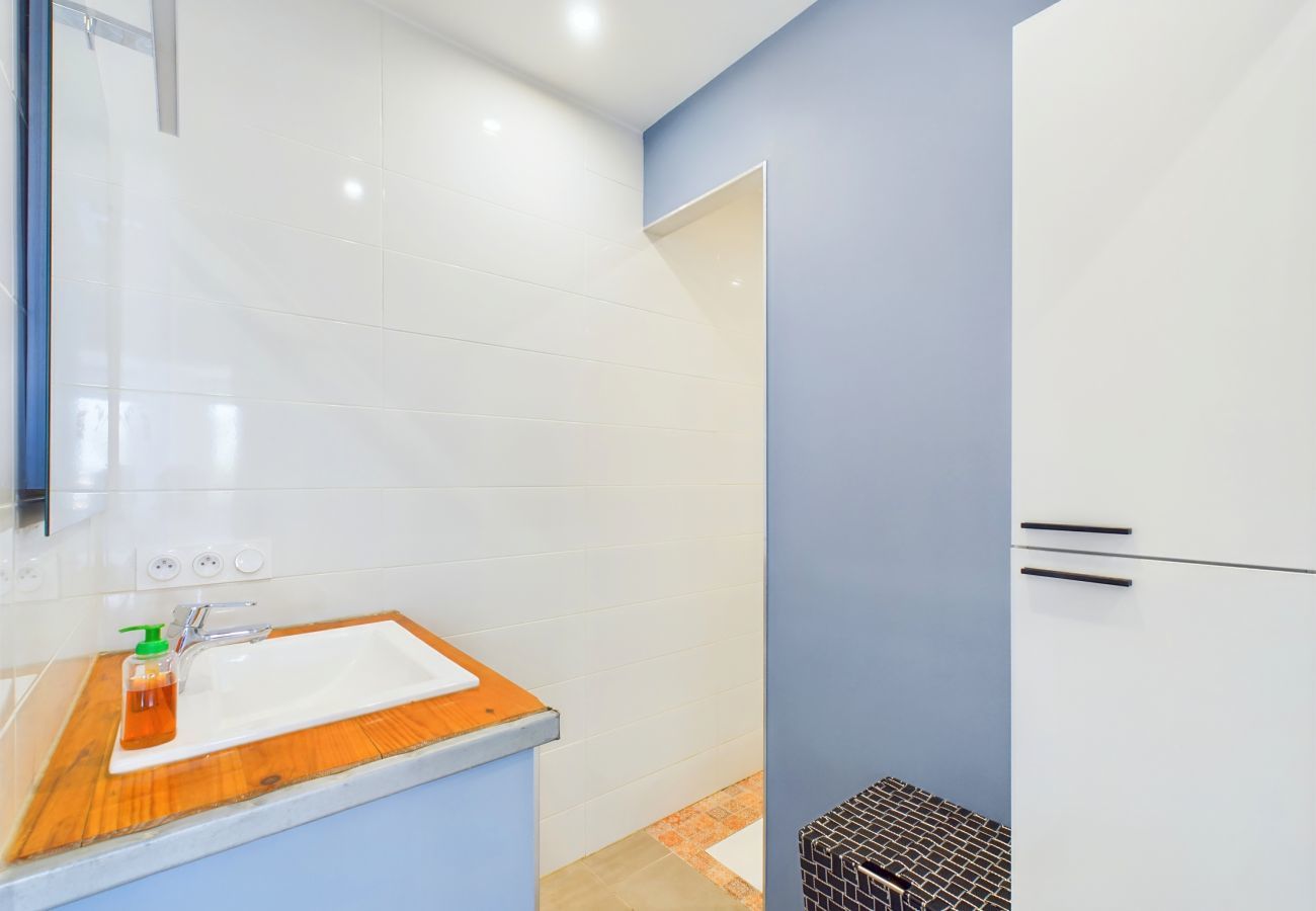 Apartamento en Saint-Hilaire-de-Riez - Piso para 4- Centro de ciudad- 350m de la estación